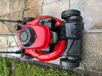 Lawn mower Troy Bilt with Honda engine very good condition front wheel drive self propelled work great