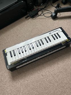 Miditech Garagekey mini USB MIDI Keyboard
