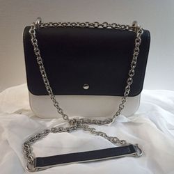 2-Tone Crossbody Faux Leather Handbag Black & White Chelsea28 Chain Strap Bag