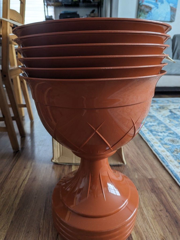 FULL SET OF 6 Santino Lily Urn Decorative Planters - D 14.4" x H 16.2" - Terracotta