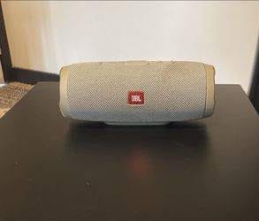 JBL Charge 3 Speaker