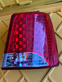 2011 / 2013 sorento passenger side tail light