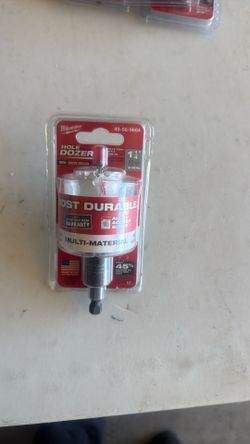 1-1/4” holesaw bit and Arbor
