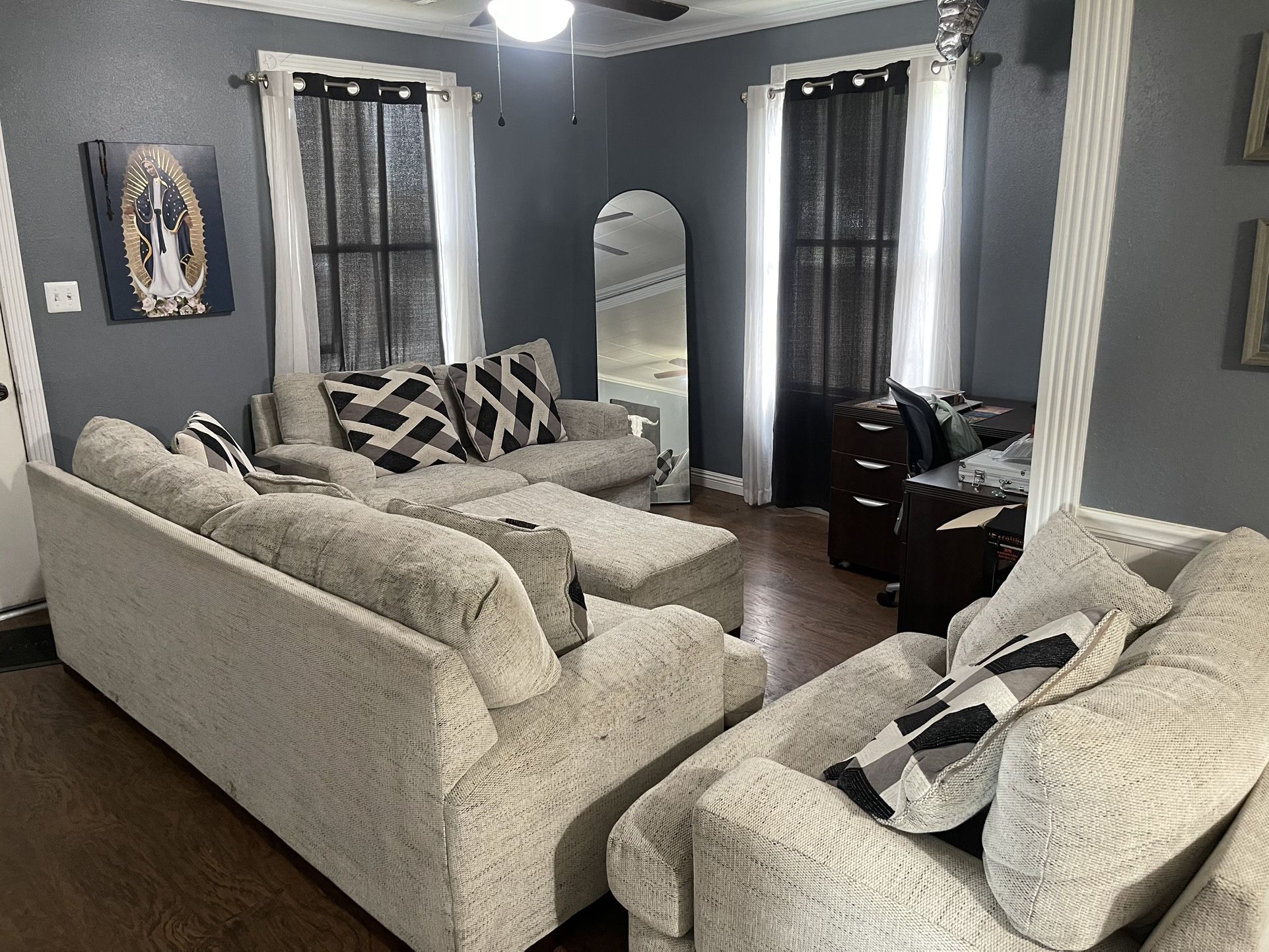 4 Piece Large Couch Set 