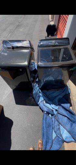 Samsung Washer & Dryer Set - LIKE NEW!