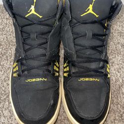 Jordan 1 Flight Black Varsity Maize Size 12