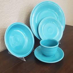 Fiestaware 5-Piece Set (1st Set)