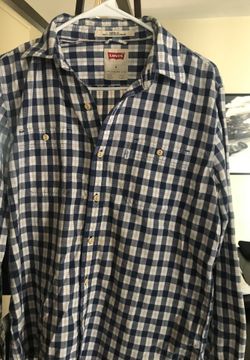 Levi’s M Men Blue Flannel shirt $10 obo