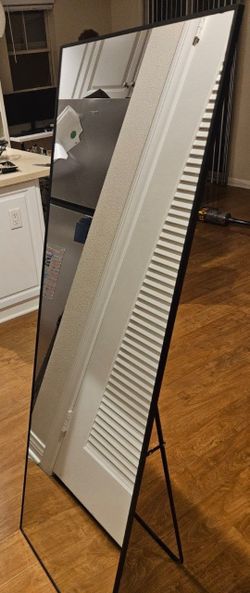 Black Framed Full-Length Standing Mirror - Sleek Home Wall Decor