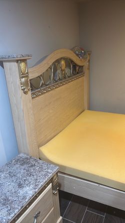 Bedroom set