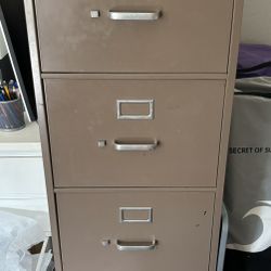 Brown 4 Drawer Legal Filing Cabinet