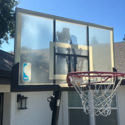 Spalding Basketball Hoop