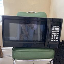 Hamilton Beach microwave / black