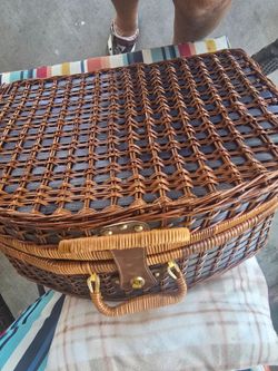 Picnic basket