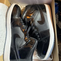 Jordan 1 Mids 