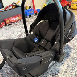 Nuna Infant Car Seat (Baseless) – Excellent Condition