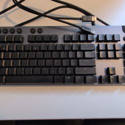 Logitech G815 Tactile or Clicky