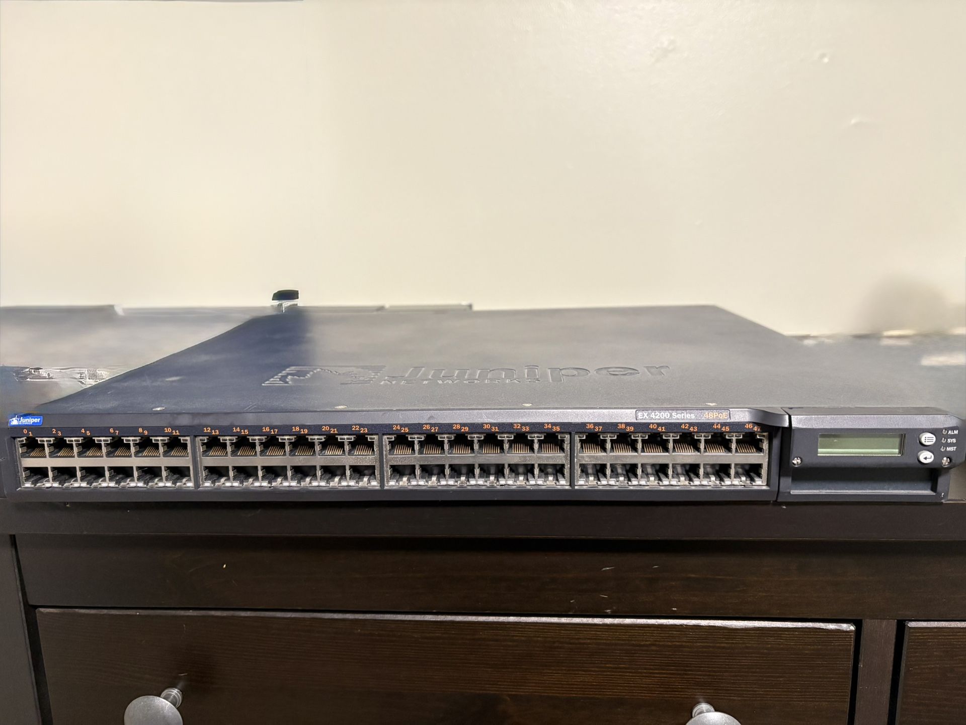 Juniper  EX4200P 48pt Poe