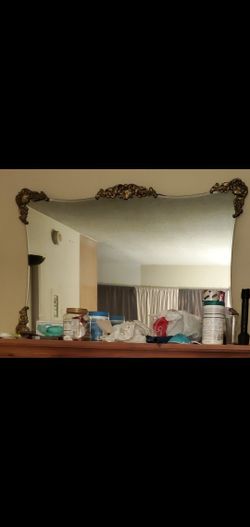 VINTAGE MIRROR & ENTERTAINMENT CENTER TUBE TV