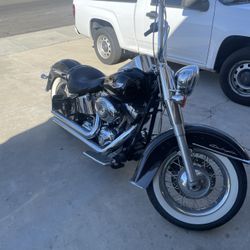 09 Harley Softail Deluxe 