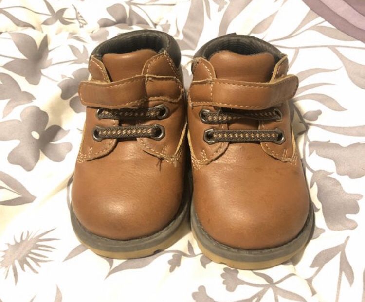 Baby boy shoe 4c