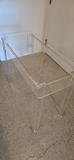Acrylic Table/Desk Perfect Condition