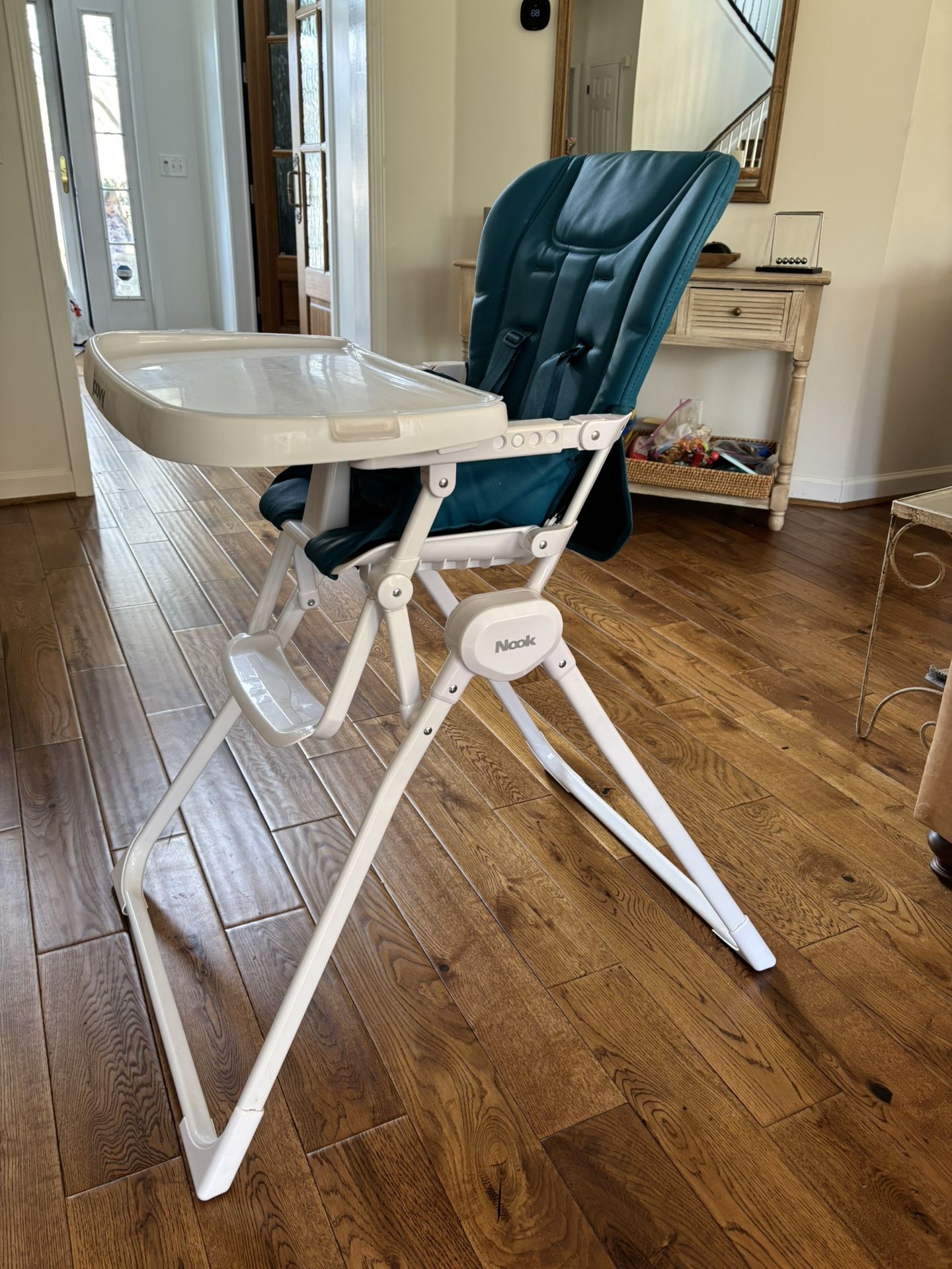 Joovy Nook high chair
