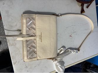 Stylish cream bag