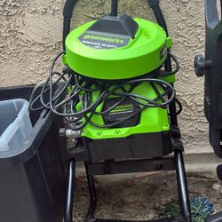 Green works Pressure Washer Electric