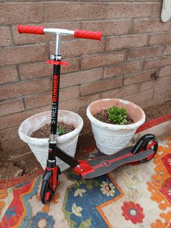 Street Runner Scooter 