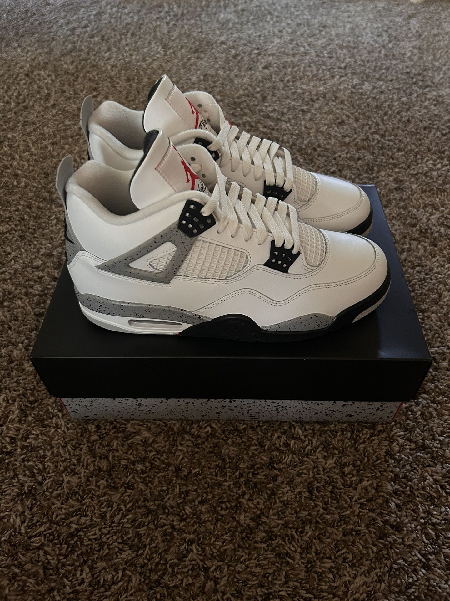 Jordan 4 Retro White Cement