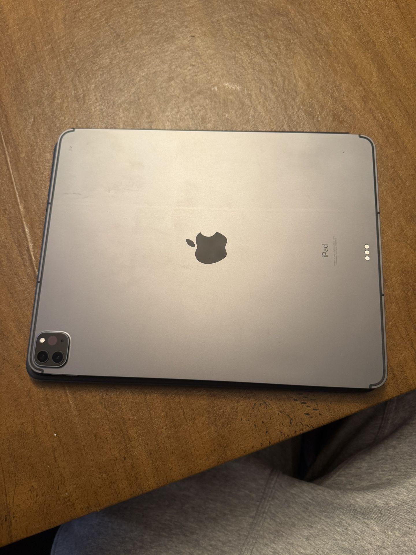 iPad Pro (12.9-inch) (5th generation)