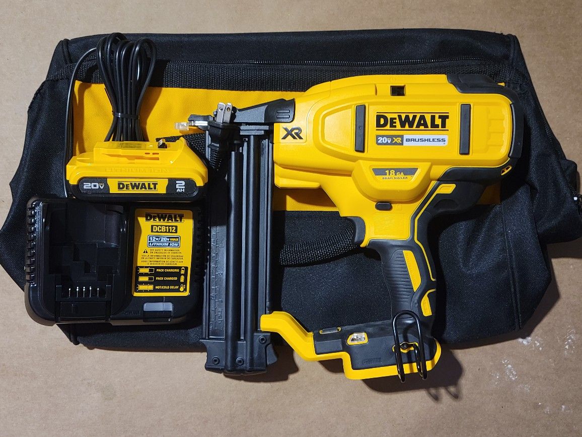 DEWALT
20-Volt Max Lithium-Ion 18-Gauge Cordless Brad Nailer Kit
