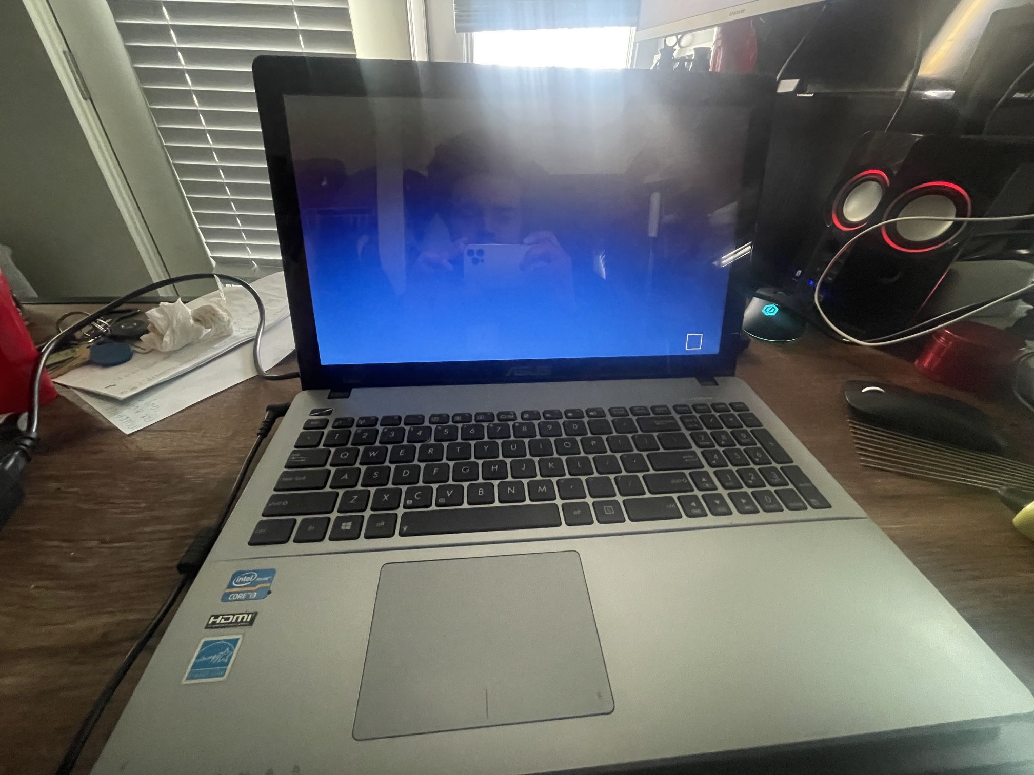 ASUS Laptop & Samsung Notebook