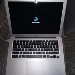 2015 MacBook Air 13” A1466 FOR PARTS/REPAIR - No SSD, Bad Battery