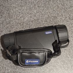 Pulsar Axion 2 XQ35 Pro Thermal Monocular 