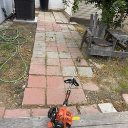 Weeds Waker 225. Bran Echo. Like New