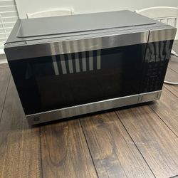 GE Microwave – Stainless Steel – 1.1 cu ft (2024)
