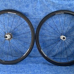 ENVE Composites Carbon Fiber Wheelset Road Bike 11 Speed Campagnolo 