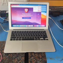 Apple MacBook Air A1466 Working 100% Perfect For School And Work