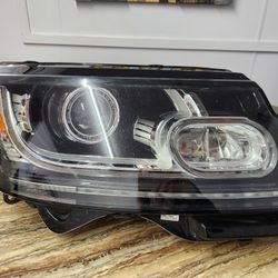 2014- 2017 OEM Range Rover Land Rover HID Right Passenger Headlight XENON