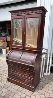 Cylinder Desk w Leaded Glass Doors / 1900
