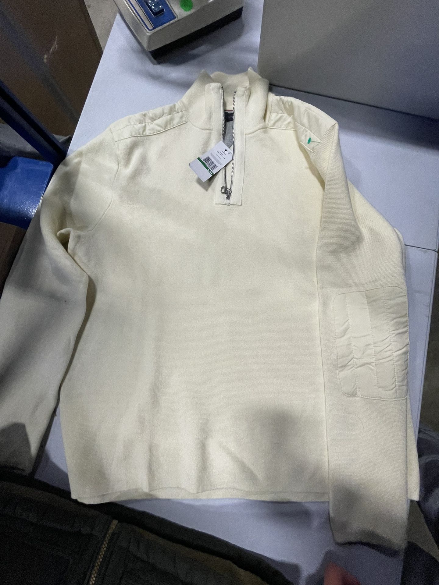 Brand New Men’s Large 1/4 Zip Up Jacket From Tommy Hilfiger