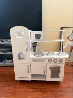 Toy Play Kitchen
