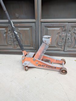 Daytona 3-Ton Professional Floor Jack - Orange
