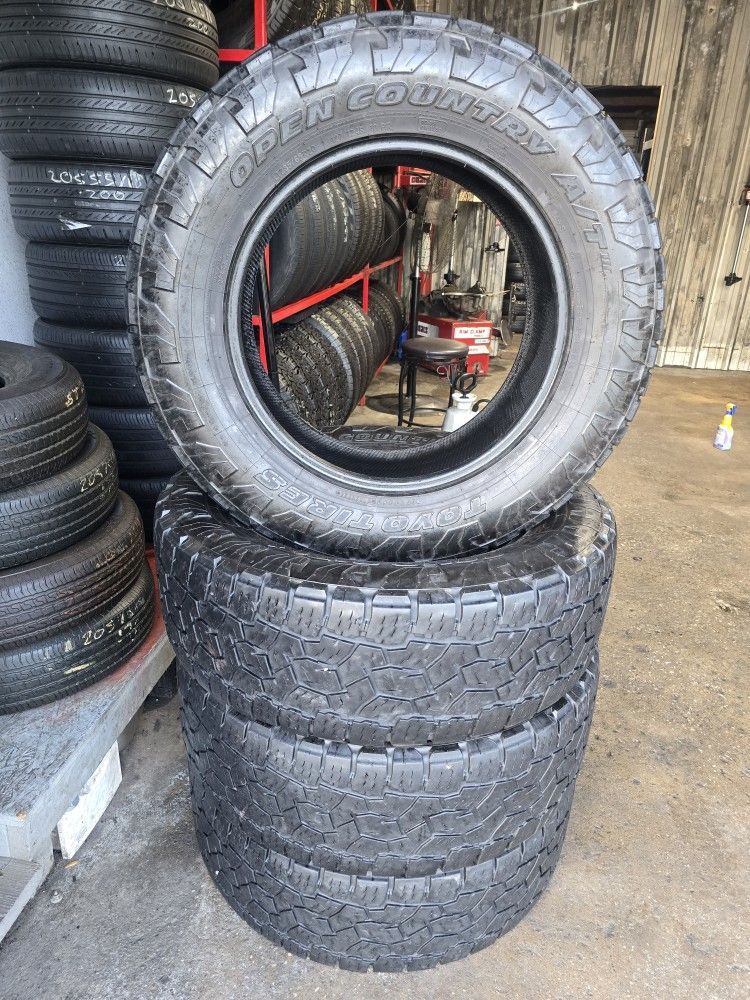 20 INCH TIRE LT 275/65R20 TOYO OPEN COUNTRY