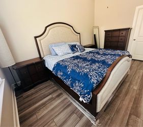 Classic bedroom set .. moving sale