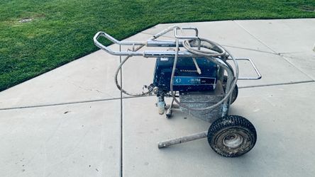 GRACO ULTRA MAX ll 695 PAINT SPRAYER