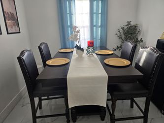Dinning table with chairs (6 chairs)