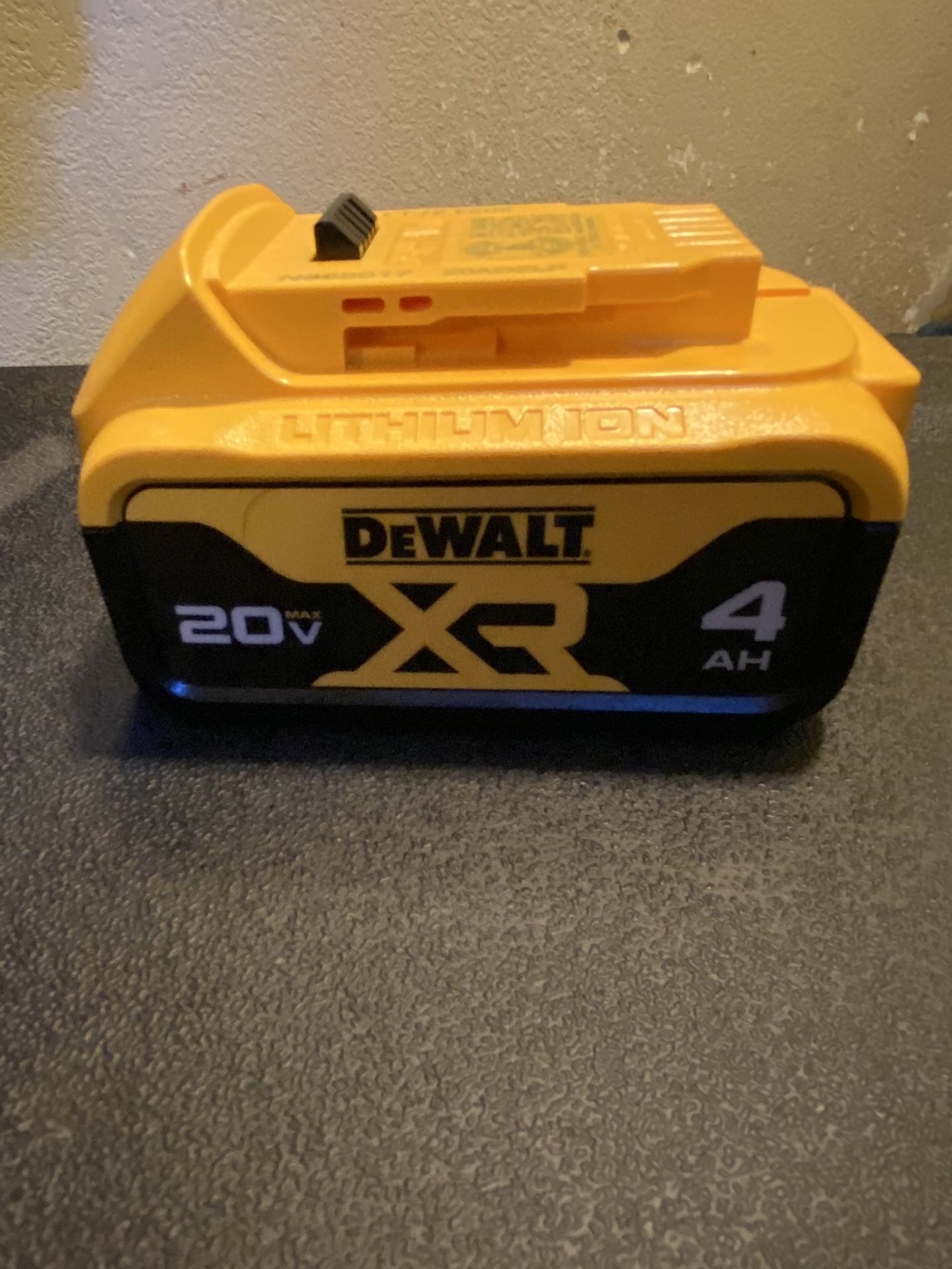 DeWalt 20v New XR. Batterie 4.0 AH. Lithium
